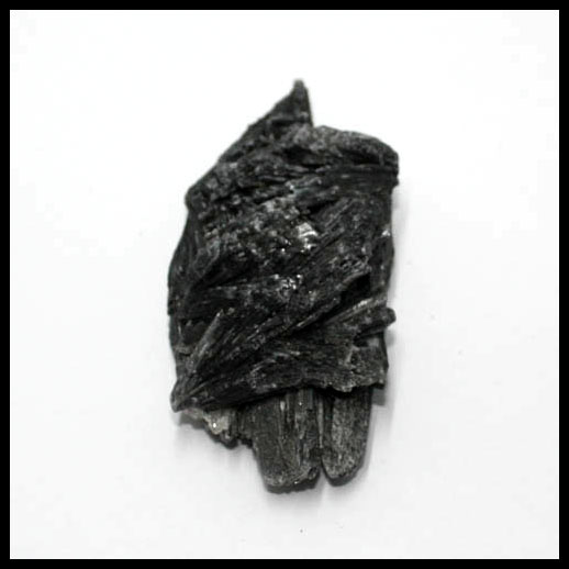 Black Kyanite Natural Crystal 27g 6cm